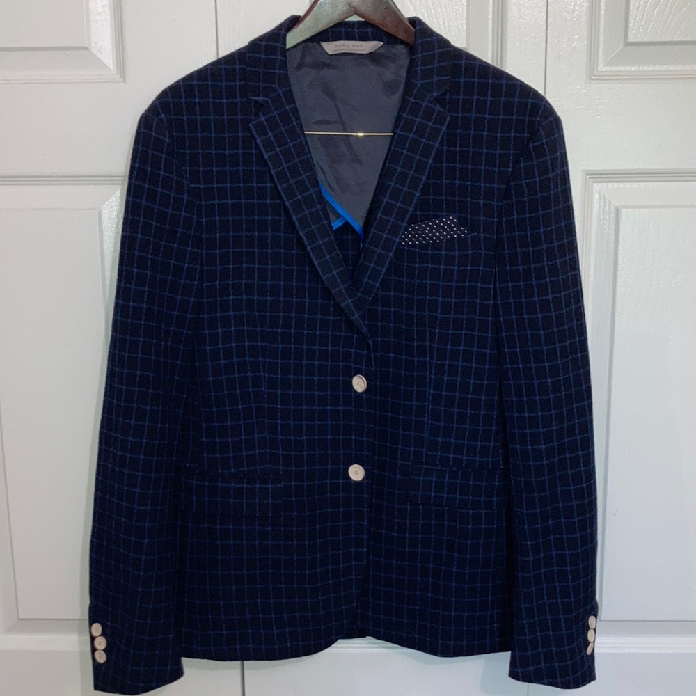 Zara blue checkered suit jacket/blazer. With pocket square.
